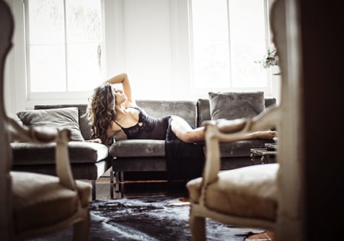 Negotiating Pricing with a Studio: Tips for Finding the Best Boudoir Studio